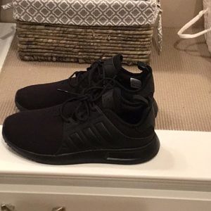 Adidas boys size 7 black XPLRJ  shoe